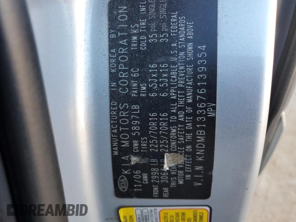2007 Kia Sedona with VIN KNDMB133676139354, listed as a Copart auction lot 88215955 with 186,600 mi miles and Salvage Title. Bid and sale history available at carsss.com. Image 15.