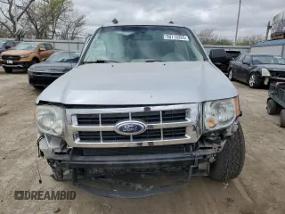 2012 Ford Escape XLT с VIN 1FMCU9DG1CKB43394, выставлен на аукционе Copart как лот 50713325 с пробегом 161 198 миль миль и Списание • Salvage title. История ставок и продаж доступна на DreamBid. Изображение 5.