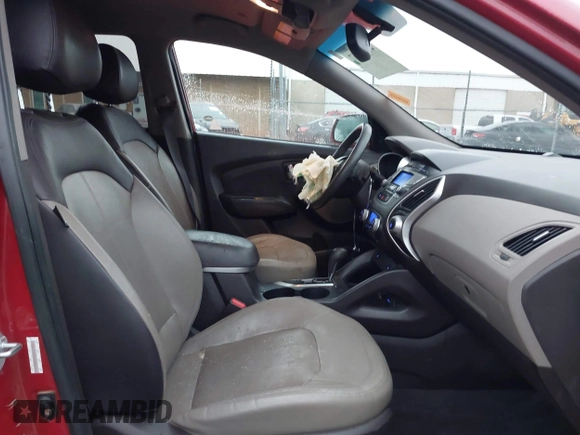 2013 Hyundai Tucson GLS with VIN KM8JU3AC8DU683546, listed as a IAAI auction lot 41956167 with 141,510 mi miles. Bid and sale history available at carsss.com. Image 5.