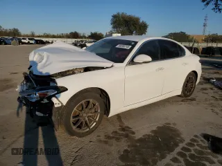 2018 Alfa Romeo Giulia with VIN ZARFAEBN6J7597943, listed as a Copart auction lot 88288745 with 105,551 mi miles and Salvage Title. Bid and sale history available at carsss.com. Image 1.
