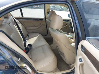 2002 BMW 3 Series 330xi with VIN WBAEW53492PG17309, listed as a IAAI auction lot 42311544 with 239,540 mi miles and . Bid and sale history available at DreamBid. Image 8.