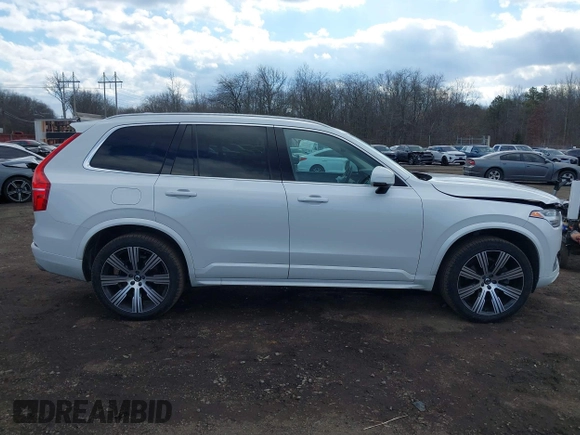 2020 Volvo XC90 Momentum with VIN YV4102PK8L1552784, listed as a IAAI auction lot 41416039 with 53,302 mi miles. Bid and sale history available at carsss.com. Image 13.