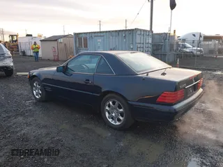 1996 Mercedes-Benz SL-Class with VIN WDBFA67F8TF129267, listed as a IAAI auction lot 41200768 with 104,836 mi miles. Bid and sale history available at carsss.com. Image 3.
