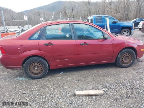 2005 Ford Focus S with VIN 1FAFP34N55W295149, listed as a IAAI auction lot 41528824 with NaN miles. Bid and sale history available at carsss.com. Image 13.