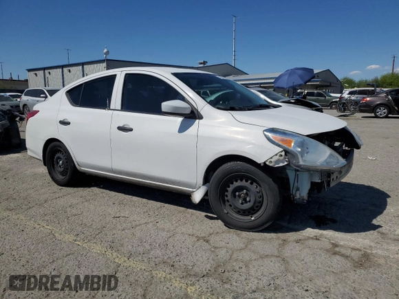 2017 Nissan Versa S z VIN 3N1CN7APXHL867247, wystawiony jako Copart lot #54205165 z przebiegiem 98 164 mil mil oraz Szkoda całkowita • Salvage title. Historia ofert i sprzedaży dostępna na DreamBid. Obrazek 4.
