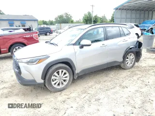 2024 Toyota Corolla Cross LE with VIN 7MUCAAAG3RV101304, listed as a Copart auction lot 55612465 with 11,805 mi miles and Non repairable. Bid and sale history available at DreamBid. Image 1.