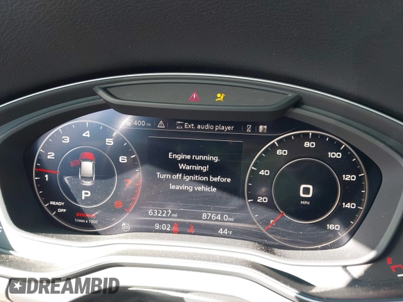2018 Audi Q5 Premium with VIN WA1ANAFY0J2005269, listed as a IAAI auction lot 41811924 with 63,227 mi miles. Bid and sale history available at carsss.com. Image 7.