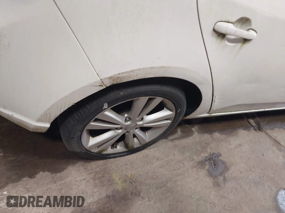 2011 Kia Forte SX с VIN KNAFW5A36B5356213, выставлен на аукционе IAAI как лот 42322381 с пробегом 133 679 миль миль и . История ставок и продаж доступна на DreamBid. Изображение 6.