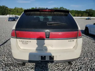 2008 Lincoln MKX with VIN 2LMDU68C18BJ33108, listed as a Copart auction lot 50726025 with 151,697 mi miles and Salvage Title. Bid and sale history available at DreamBid. Image 6.