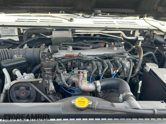 2000 Mitsubishi Montero z VIN JA4MR51R6YJ002305, wystawiony jako Copart lot #50263015 z przebiegiem 138 861 mil mil oraz Czysty tytuł • Clean title. Historia ofert i sprzedaży dostępna na DreamBid. Obrazek 7.