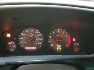 2000 Infiniti QX4 z VIN JNRAR07Y6YW080306, wystawiony jako Copart lot #85022064 z przebiegiem 278 383 mil mil oraz Tytuł czysty. Historia ofert i sprzedaży dostępna na DreamBid. Obrazek 9.