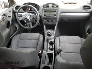 2011 Volkswagen Golf с VIN WVWAB7AJ5BW300471, выставлен на аукционе Copart как лот 71295794 с пробегом 194 548 миль миль и Списание • Salvage title. История ставок и продаж доступна на DreamBid. Изображение 8.