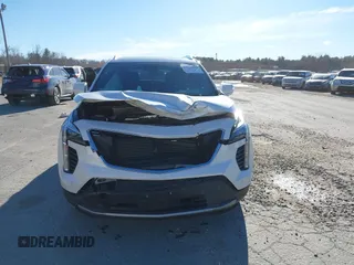 2022 Cadillac XT4 AWD Premium Luxury with VIN 1GYFZDR41NF105299, listed as a IAAI auction lot 41257154 with 34,904 mi miles and . Bid and sale history available at carsss.com. Image 12.