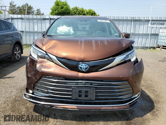 2024 Toyota Sienna LE z VIN 5TDGSKFCXRS148320, wystawiony jako Copart lot #59415445 z przebiegiem 14 883 mil mil oraz Szkoda całkowita • Salvage title. Historia ofert i sprzedaży dostępna na DreamBid. Obrazek 5.