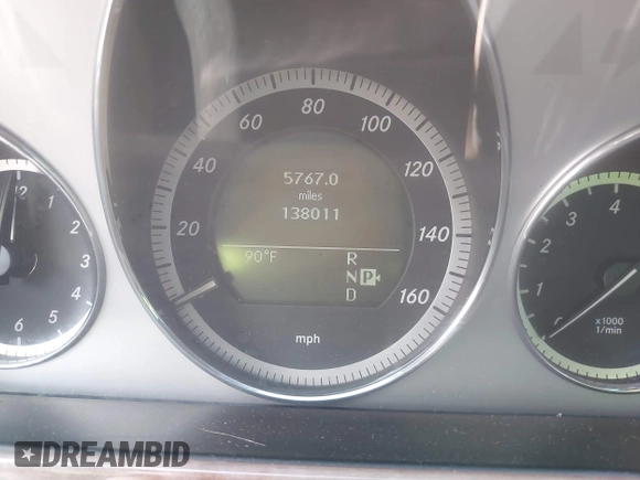 2010 Mercedes-Benz E 350 Luxury with VIN WDDHF5GB4AA112209, listed as a IAAI auction lot 41942951 with 138,011 mi miles and . Bid and sale history available at carsss.com. Image 14.