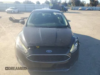 2018 Ford Focus SE with VIN 1FADP3F21JL288026, listed as a Copart auction lot 46908205 with 70,739 mi miles and Salvage Title. Bid and sale history available at carsss.com. Image 5.
