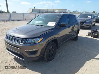 2018 Jeep Compass Sport with VIN 3C4NJCAB9JT133381, listed as a IAAI auction lot 41720816 with 26,584 mi miles. Bid and sale history available at carsss.com. Image 16.
