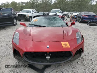 2023 Maserati MC20 z VIN ZAMBMSAB6P0443249, wystawiony jako Copart lot #46668944 z przebiegiem Nie podano mil oraz Nie do naprawy • Non repairable. Historia ofert i sprzedaży dostępna na DreamBid. Obrazek 5.