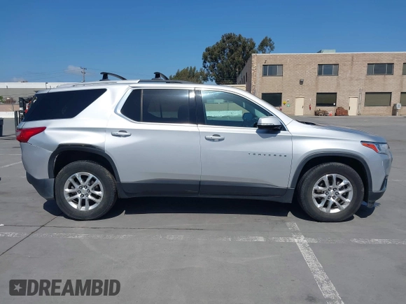 2018 Chevrolet Traverse LT Cloth with VIN 1GNEVGKW6JJ260309, listed as a IAAI auction lot 42063720 with 114,855 mi miles. Bid and sale history available at carsss.com. Image 13.