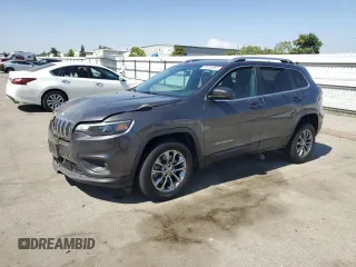 2020 Jeep Cherokee Latitude Plus z VIN 1C4PJLLB4LD653972, wystawiony jako Copart lot #59616365 z przebiegiem 130 657 mil mil oraz Szkoda całkowita • Salvage title. Historia ofert i sprzedaży dostępna na DreamBid. Obrazek 1.