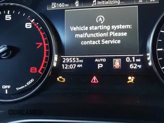 2022 Audi Q5 S line Premium z VIN WA1GAAFY9N2098952, wystawiony jako IAAI lot #40973991 z przebiegiem 29 553 mil mil oraz . Historia ofert i sprzedaży dostępna na DreamBid. Obrazek 16.