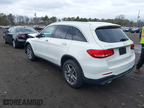 2019 Mercedes-Benz GLC 300 z VIN WDC0G4KB2KV125860, wystawiony jako IAAI lot #41666197 z przebiegiem 66 127 mil mil oraz . Historia ofert i sprzedaży dostępna na DreamBid. Obrazek 3.