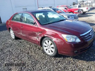 2006 Toyota Avalon XL with VIN 4T1BK36B86U105590, listed as a IAAI auction lot 41412859 with 134,670 mi miles. Bid and sale history available at carsss.com. Image 1.