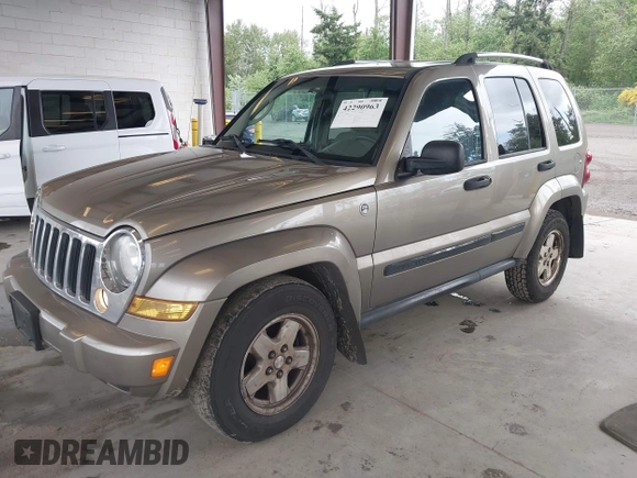2006 Jeep Liberty Limited с VIN 1J4GL58576W113642, выставлен на аукционе IAAI как лот 42290963 с пробегом 273 565 миль миль и . История ставок и продаж доступна на DreamBid. Изображение 17.