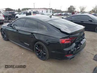 2018 Audi S5 Sportback Prestige z VIN WAUC4CF52JA051630, wystawiony jako IAAI lot #41826034 z przebiegiem 81 246 mil mil oraz . Historia ofert i sprzedaży dostępna na DreamBid. Obrazek 3.