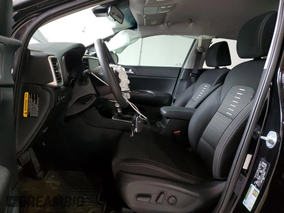 2022 Kia Sportage LX with VIN KNDPMCAC2N7998213, listed as a Copart auction lot 51130225 with 33,555 mi miles and Salvage Title. Bid and sale history available at carsss.com. Image 7.