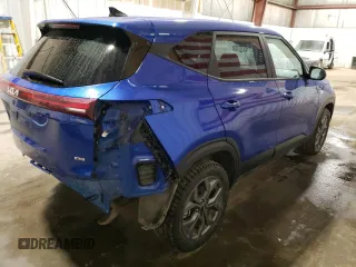2024 Kia Seltos LX with VIN KNDEPCAA2R7655257, listed as a Copart auction lot 51331025 with 26,370 mi miles and Salvage Title. Bid and sale history available at carsss.com. Image 3.