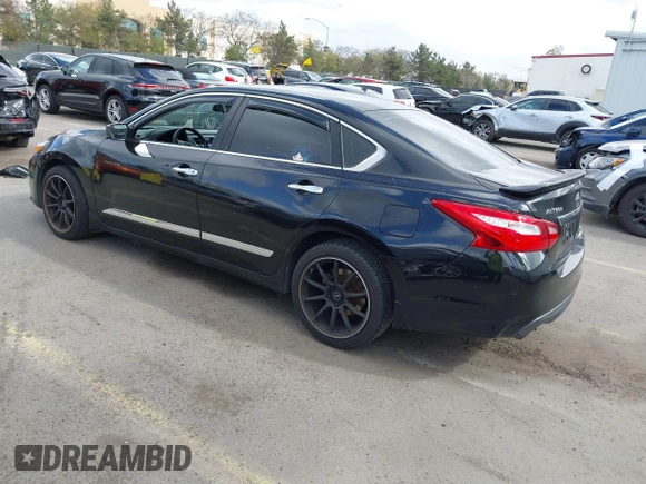 2016 Nissan Altima SR with VIN 1N4AL3AP2GC142213, listed as a IAAI auction lot 41946863 with 100,858 mi miles and . Bid and sale history available at carsss.com. Image 3.