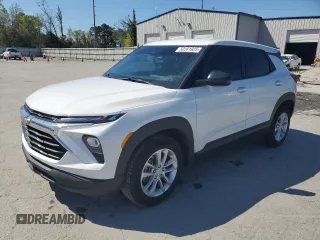 2024 Chevrolet TrailBlazer LS with VIN KL79MMS21RB132524, listed as a Copart auction lot 50181925 with 28,584 mi miles and Salvage Title. Bid and sale history available at carsss.com. Image 1.