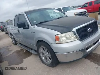 2006 Ford F-150 STX with VIN 1FTRX12W06FA33922, listed as a IAAI auction lot 41927462 with 256,709 mi miles. Bid and sale history available at carsss.com. Image 1.