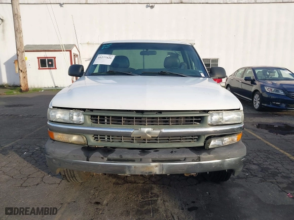 2000 Chevrolet Silverado 1500 with VIN 1GCEC14W9YE262857, listed as a IAAI auction lot 41277426 with 1 mi miles. Bid and sale history available at carsss.com. Image 11.