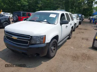 2014 Chevrolet Tahoe Commercial с VIN 1GNLC2E07ER228838, выставлен на аукционе IAAI как лот 42410417 с пробегом 140 342 миль миль и . История ставок и продаж доступна на DreamBid. Изображение 18.
