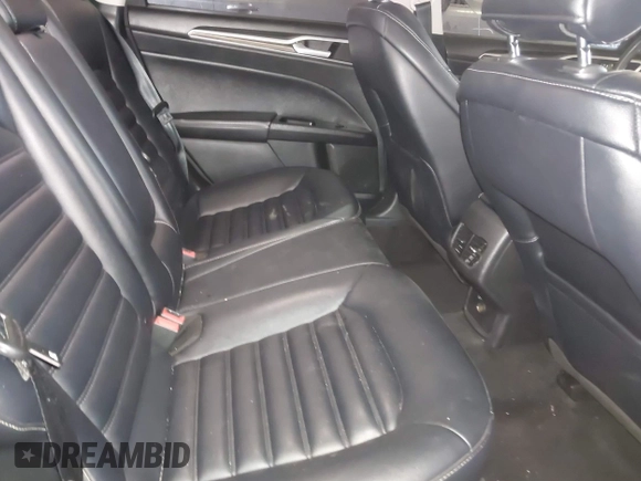 2019 Ford Fusion SEL with VIN 3FA6P0CD6KR145380, listed as a IAAI auction lot 40911980 with 58,825 mi miles. Bid and sale history available at carsss.com. Image 8.