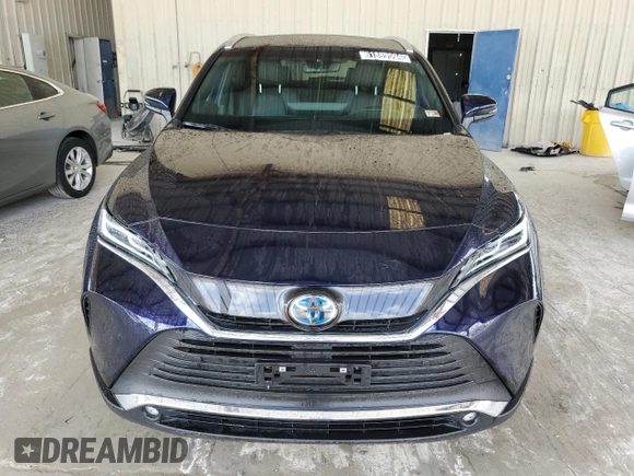 2023 Toyota Venza LE with VIN JTEAAAAHXPJ137491, listed as a Copart auction lot 61889594 with 30,442 mi miles and Salvage Title. Bid and sale history available at carsss.com. Image 5.