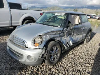 2011 MINI Hardtop z VIN WMWSU3C52BT094502, wystawiony jako Copart lot #56579965 z przebiegiem Nie podano mil oraz Szkody całkowita. Historia ofert i sprzedaży dostępna na DreamBid. Obrazek 1.