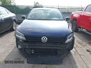 2011 Volkswagen Jetta SE with VIN 3VWDZ7AJ4BM324511, listed as a IAAI auction lot 42355964 with 122,509 mi miles and . Bid and sale history available at DreamBid. Image 6.