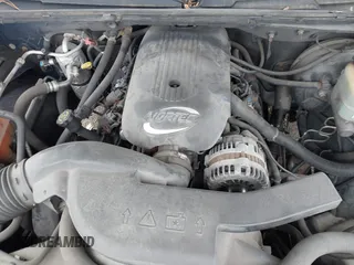 2002 GMC Yukon XL SLT with VIN 1GKFK16ZX2J194294, listed as a IAAI auction lot 41945532 with 256,253 mi miles. Bid and sale history available at carsss.com. Image 10.