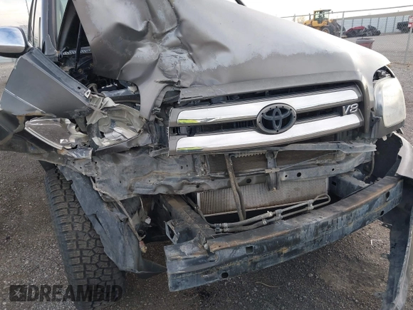2005 Toyota Tundra SR5 with VIN 5TBDT44185S475556, listed as a IAAI auction lot 41589056 with 222,658 mi miles and . Bid and sale history available at DreamBid. Image 6.