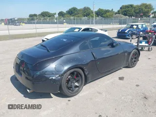 2003 Nissan 350Z Enthusiast with VIN JN1AZ34D83T107831, listed as a IAAI auction lot 41474603 with 135,137 mi miles. Bid and sale history available at carsss.com. Image 4.
