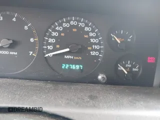 2004 Jeep Grand Cherokee Laredo с VIN 1J4GW48S54C185574, выставлен на аукционе IAAI как лот 42371493 с пробегом 227 697 миль миль и . История ставок и продаж доступна на DreamBid. Изображение 7.