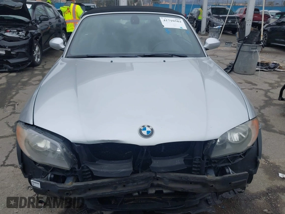 2009 BMW 1 Series 128i with VIN WBAUN13519VH81367, listed as a IAAI auction lot 41710584 with 94,462 mi miles and . Bid and sale history available at DreamBid. Image 13.