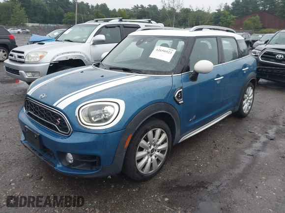 2019 MINI Countryman Cooper S with VIN WMZYT5C52K3G93902, listed as a IAAI auction lot 42650523 with 99,538 mi miles and . Bid and sale history available at DreamBid. Image 17.