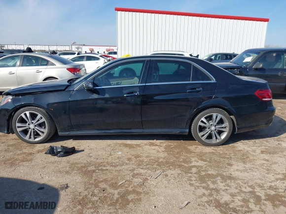 2016 Mercedes-Benz E-Class E 350 Sport with VIN WDDHF5KB7GB201380, listed as a IAAI auction lot 41575858 with 105,345 mi miles. Bid and sale history available at carsss.com. Image 15.