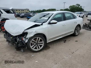 2017 Volkswagen Passat SE z VIN 1VWGT7A32HC066726, wystawiony jako Copart lot #54753775 z przebiegiem Nie podano mil oraz Szkoda całkowita • Salvage title. Historia ofert i sprzedaży dostępna na DreamBid. Obrazek 1.