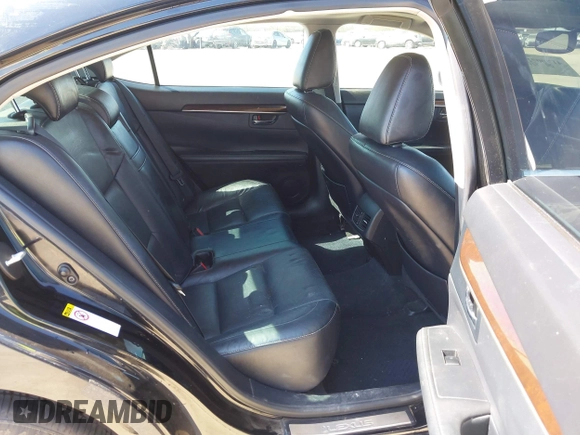 2013 Lexus ES 4dr Sdn with VIN JTHBK1GG8D2029265, listed as a IAAI auction lot 41700728 with 166,804 mi miles. Bid and sale history available at carsss.com. Image 8.