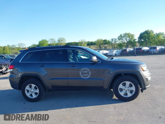 2017 Jeep Grand Cherokee Altitude z VIN 1C4RJFAG7HC890347, wystawiony jako IAAI lot #42315887 z przebiegiem 98 064 mil mil oraz . Historia ofert i sprzedaży dostępna na DreamBid. Obrazek 14.